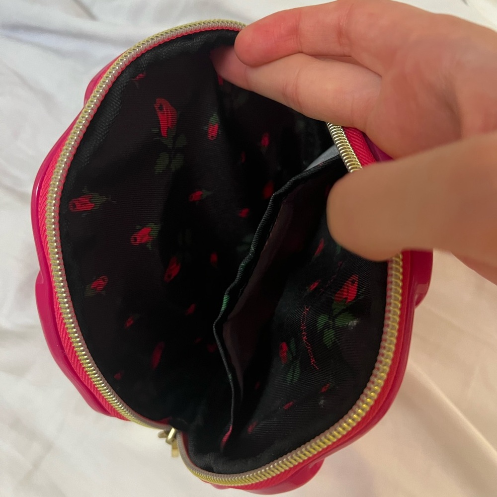 Betsey Johnson Rose Clutch - Picture 3 of 4